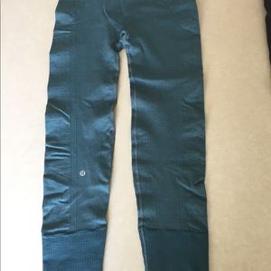 Lululemon yoga pants new green